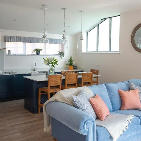Finwood Green Farm Holiday Cottages-The Calf Shed And The Milk Parlour Henley-in-Arden Room photo