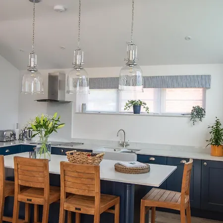 Finwood Green Farm Holiday Cottages-The Calf Shed And The Milk Parlour Henley-in-Arden Room photo