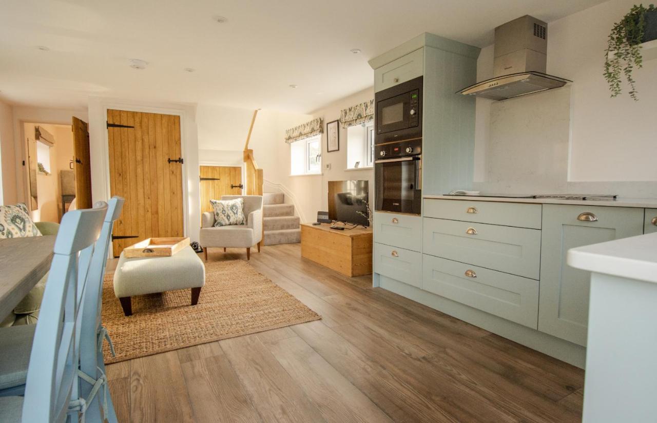 Holiday home Finwood Farm Cottages-the Calf Shed And The Milk Parlour *