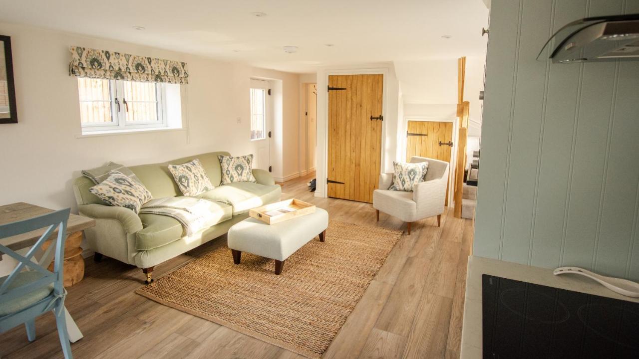 Finwood Farm Cottages-the Calf Shed And The Milk Parlour Henley-in-Arden