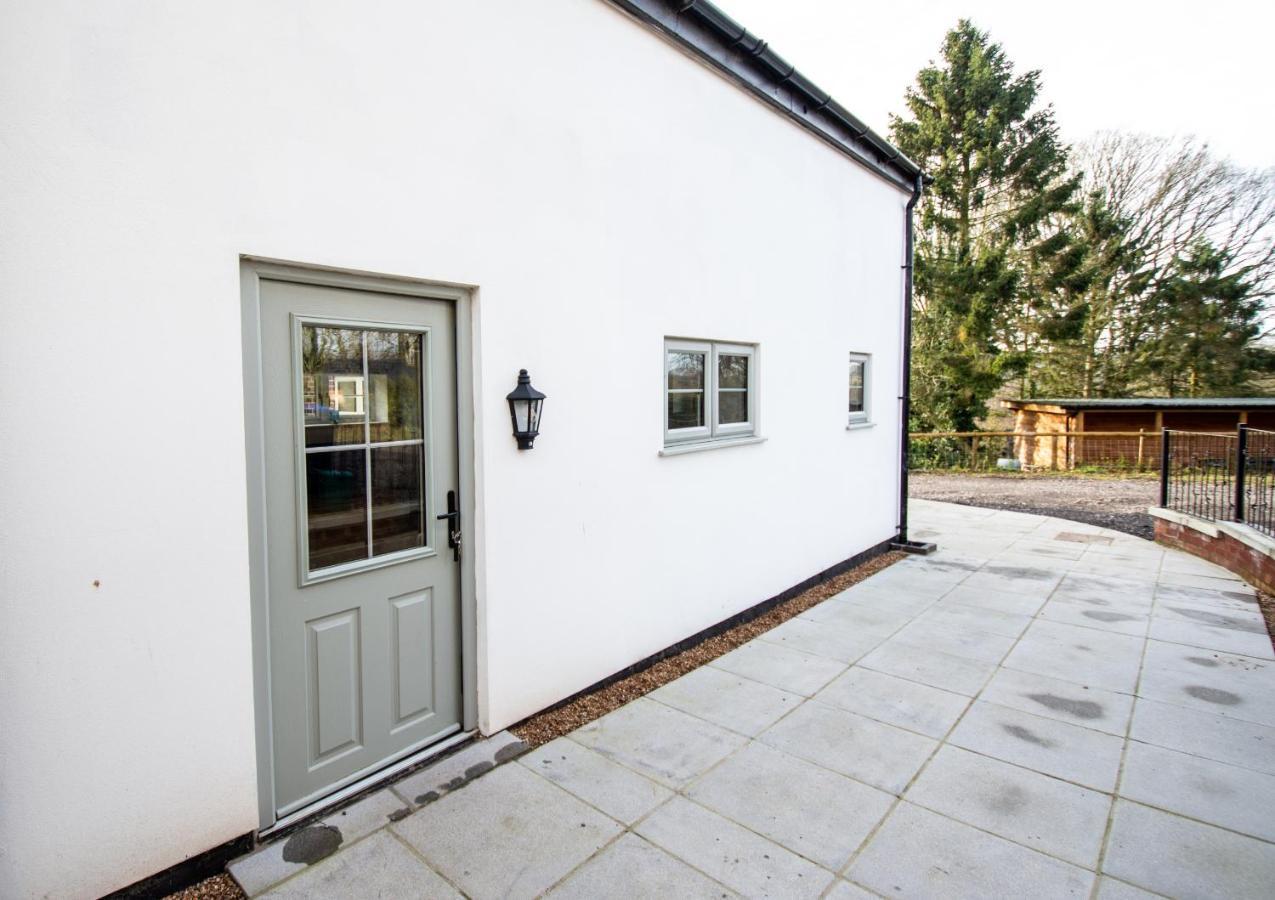 Finwood Farm Cottages-the Calf Shed And The Milk Parlour Holiday home *