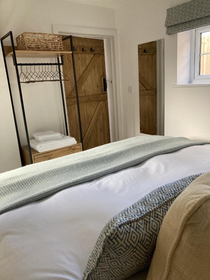 Finwood Farm Cottages-the Calf Shed And The Milk Parlour * Henley-in-Arden